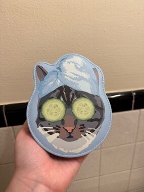 Urban Outfitters Spa Cat pill/supplement organizer